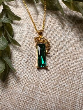JEWELRY Gold Cheetah Cat Necklace with Chunky Rectangular Emerald Diamond